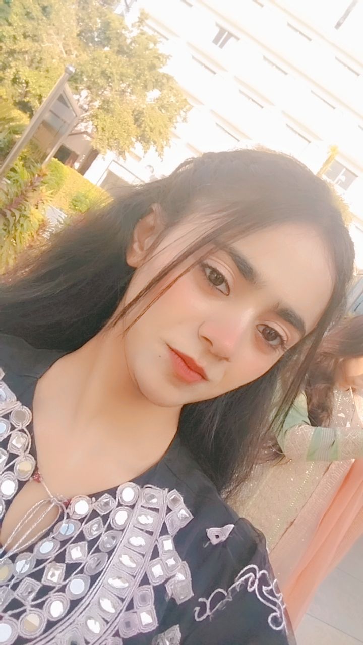 Esha Sajjad